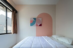 Cove Oekude Residence