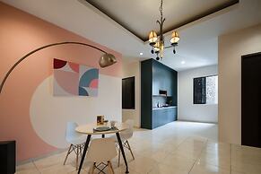 Cove Oekude Residence