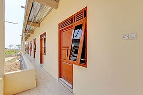 SPOT ON 92930 Syifa Guest House Syariah