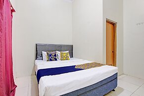 SPOT ON 92926 Guest House Cemara 1 Syariah