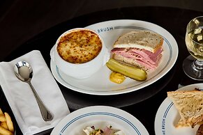 art'otel London Hoxton