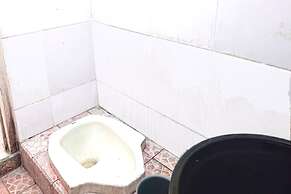 SPOT ON 93005 Berkah Kedawung Syariah Near Fakultas Farmasi Universita