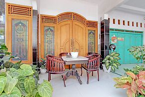 Capital O 92929 Hotel New Tirta Kencana Syariah