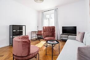 Rycerska Apartments by Renters