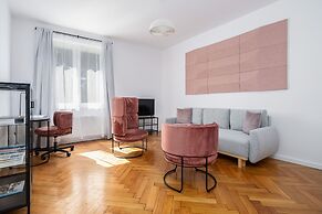 Rycerska Apartments by Renters