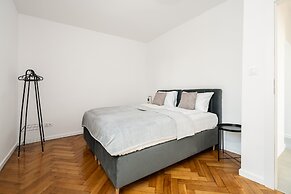 Rycerska Apartments by Renters