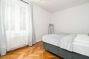 Rycerska Apartments by Renters