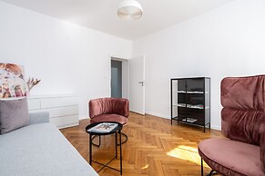 Rycerska Apartments by Renters