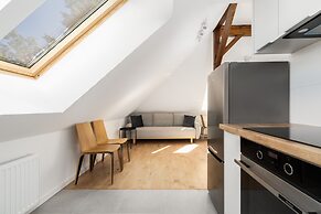 Rycerska Apartments by Renters