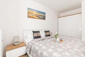 Apartment Mazowiecka Park by Renters