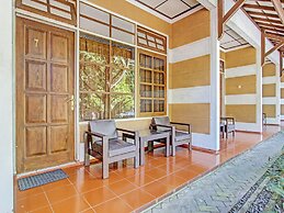 OYO 92885 Satriafi 2 Hotel