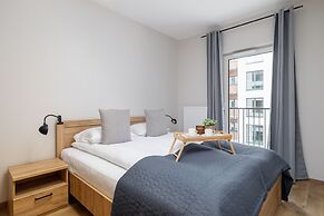 Modern Apartment Klimeckiego by Renters