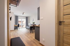 Modern Apartment Klimeckiego by Renters