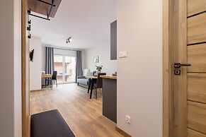 Modern Apartment Klimeckiego by Renters
