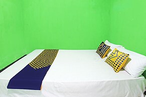 SPOT ON 92955 Kos Rosni