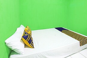 SPOT ON 92955 Kos Rosni