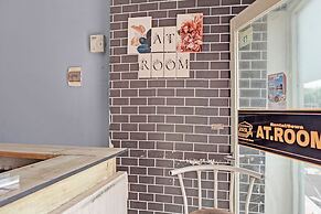 Collection O 92959 Apartement Sentraland Karawang By AT Room