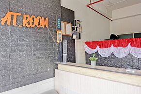 Collection O 92959 Apartement Sentraland Karawang By AT Room