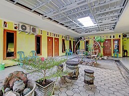 OYO 92998 Wiludjeng Guesthouse