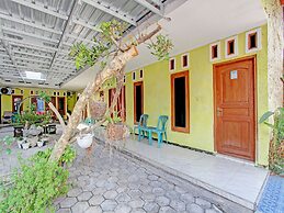 OYO 92998 Wiludjeng Guesthouse