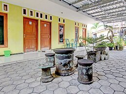 OYO 92998 Wiludjeng Guesthouse