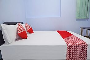 Super OYO 92965 Trisna Patihan Resort