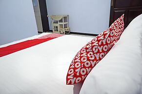 Super OYO 92965 Trisna Patihan Resort