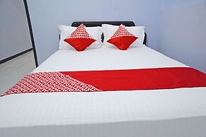 Super OYO 92965 Trisna Patihan Resort