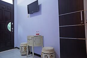 Super OYO 92965 Trisna Patihan Resort