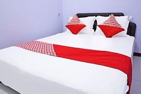 Super OYO 92965 Trisna Patihan Resort