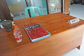 Super OYO 92965 Trisna Patihan Resort