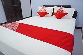 Super OYO 92965 Trisna Patihan Resort