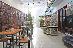 Super OYO 92965 Trisna Patihan Resort