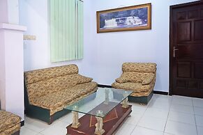 Super OYO 92965 Trisna Patihan Resort