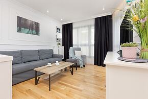Apartment Skierniewicka 34 by Renters