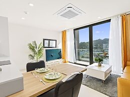 The Hills Residence