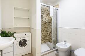 Novella Contemporary Apartment by Mmega