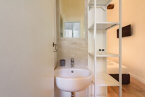 Novella Contemporary Apartment by Mmega