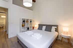 Novella Contemporary Apartment by Mmega