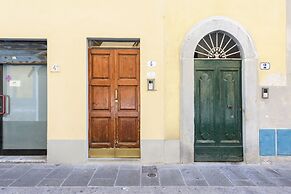 Novella Contemporary Apartment by Mmega