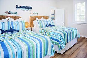 1281 Laurel Grove 3 Bedroom Home by RedAwning