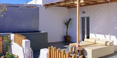 Athiri Luxury Suites Perivolos