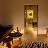 Athiri Luxury Suites Perivolos