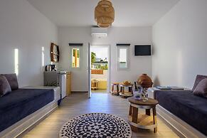 Athiri Luxury Suites Perivolos