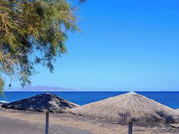 Athiri Luxury Suites Perivolos