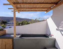 Athiri Luxury Suites Perivolos