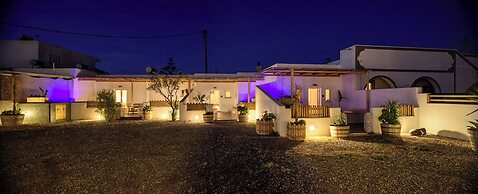 Athiri Luxury Suites Perivolos