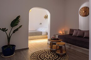 Athiri Luxury Suites Perivolos