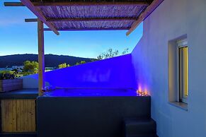 Athiri Luxury Suites Perivolos