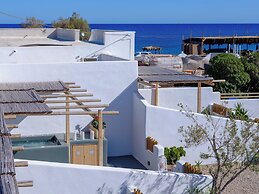 Athiri Luxury Suites Perivolos